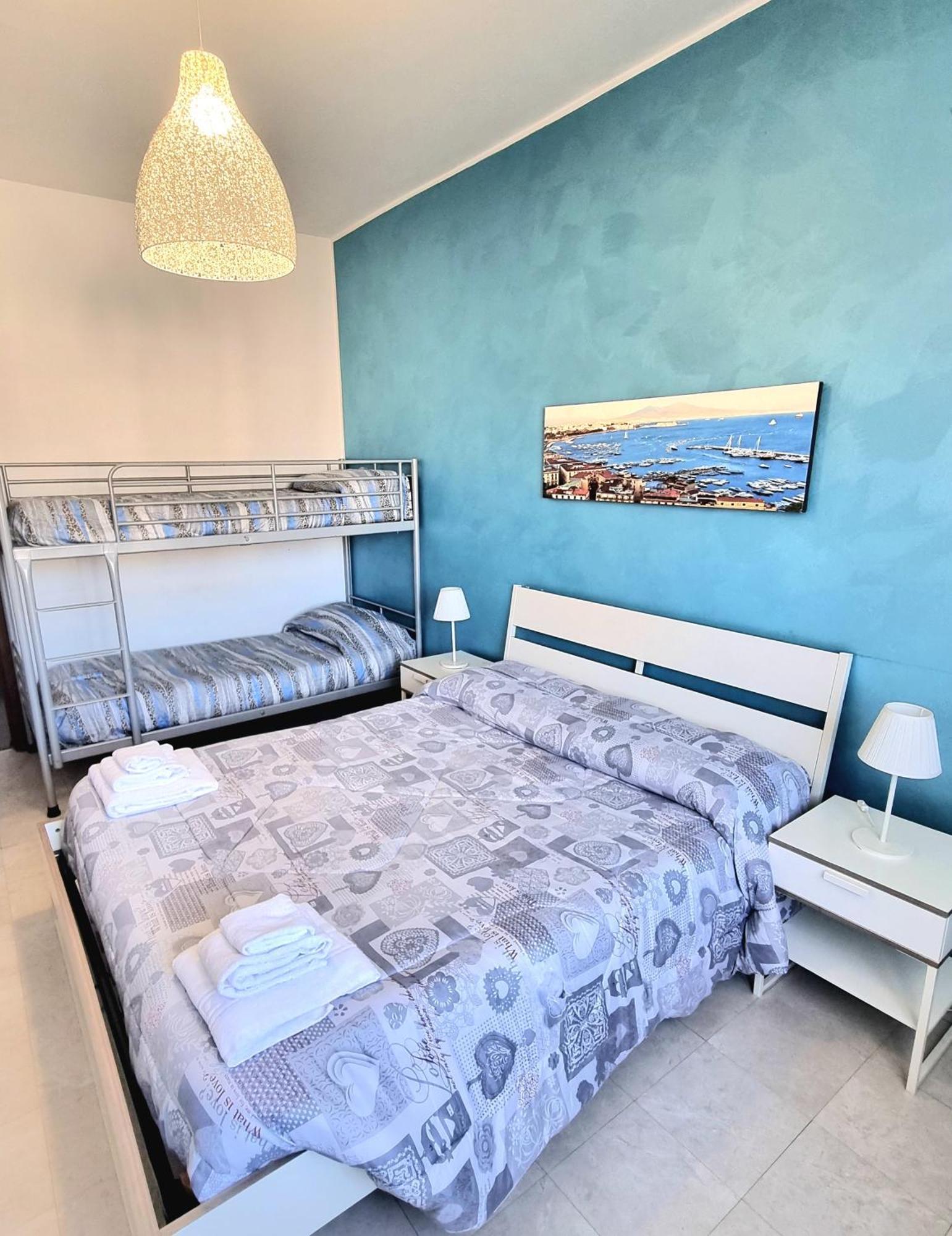 B&B Italo House Opera Phòng bức ảnh