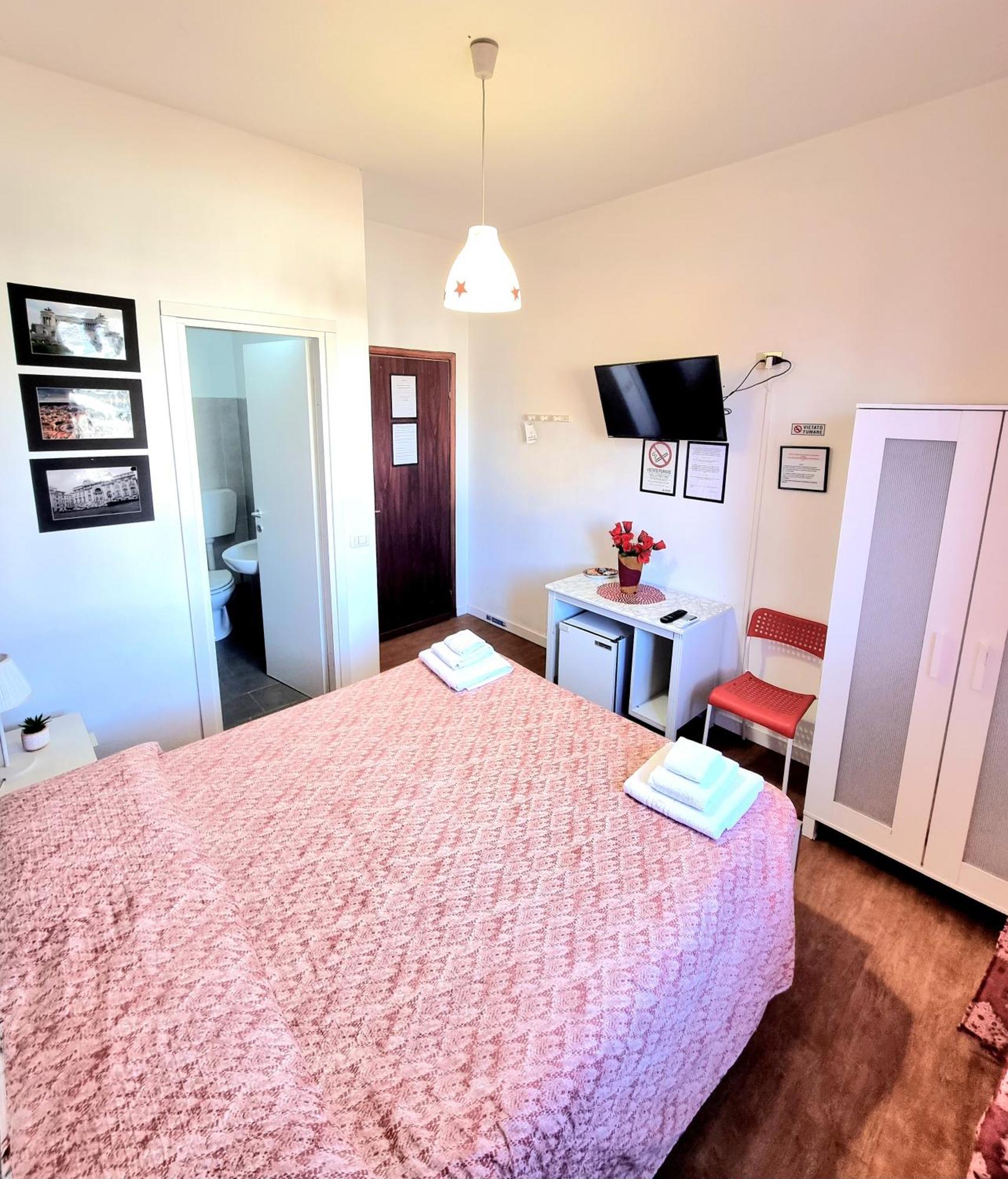 B&B Italo House Opera Phòng bức ảnh