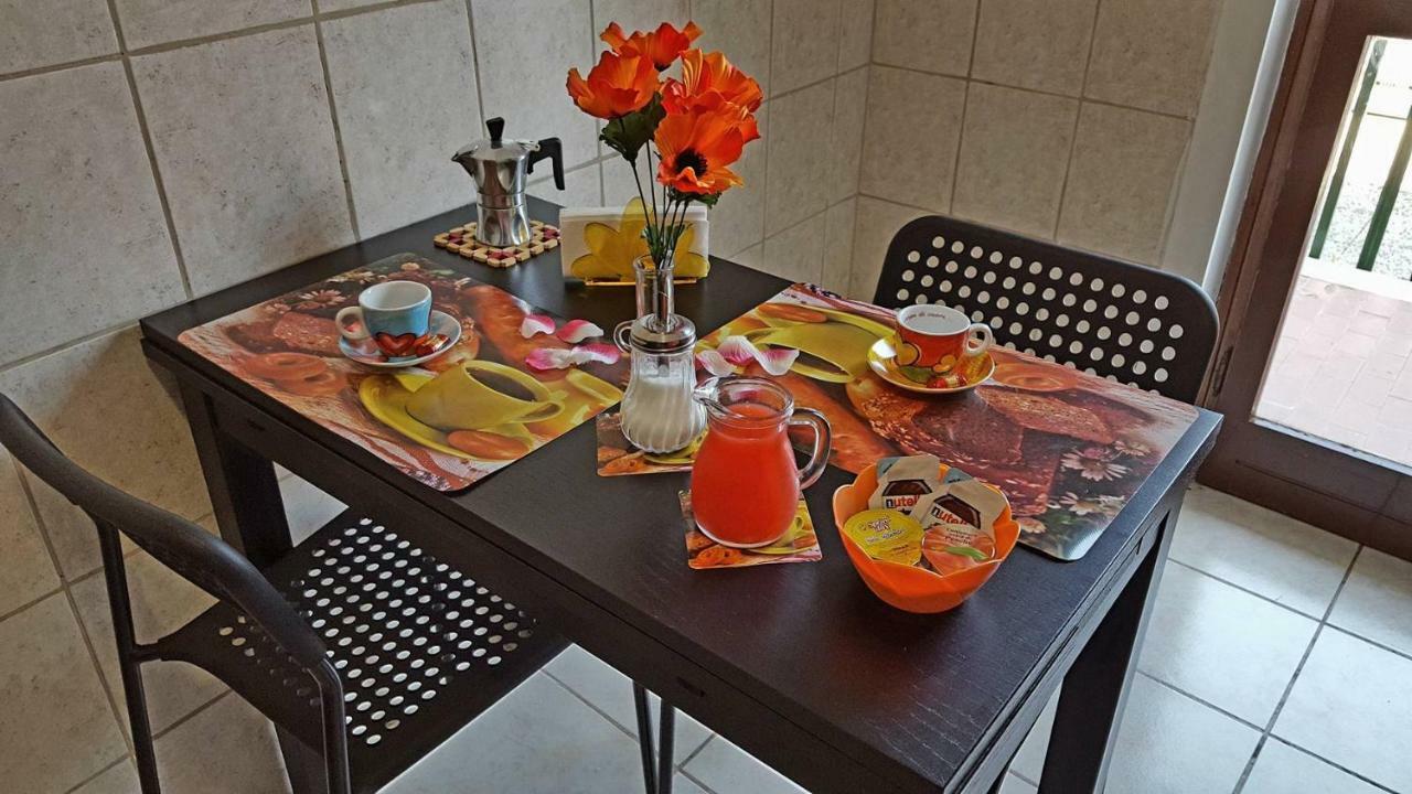 B&B Italo House Opera Ngoại thất bức ảnh